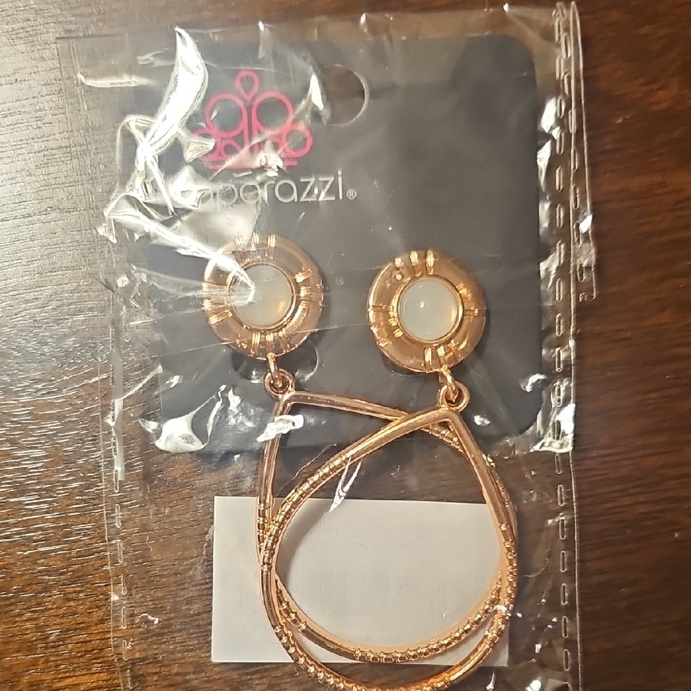 Gold Cuff Bracelet and Ring Set - Picture 9 of 15